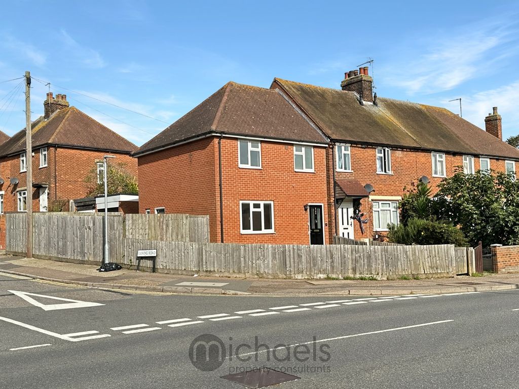 3 bed end terrace house for sale in Harwich Road, Colchester CO4, £