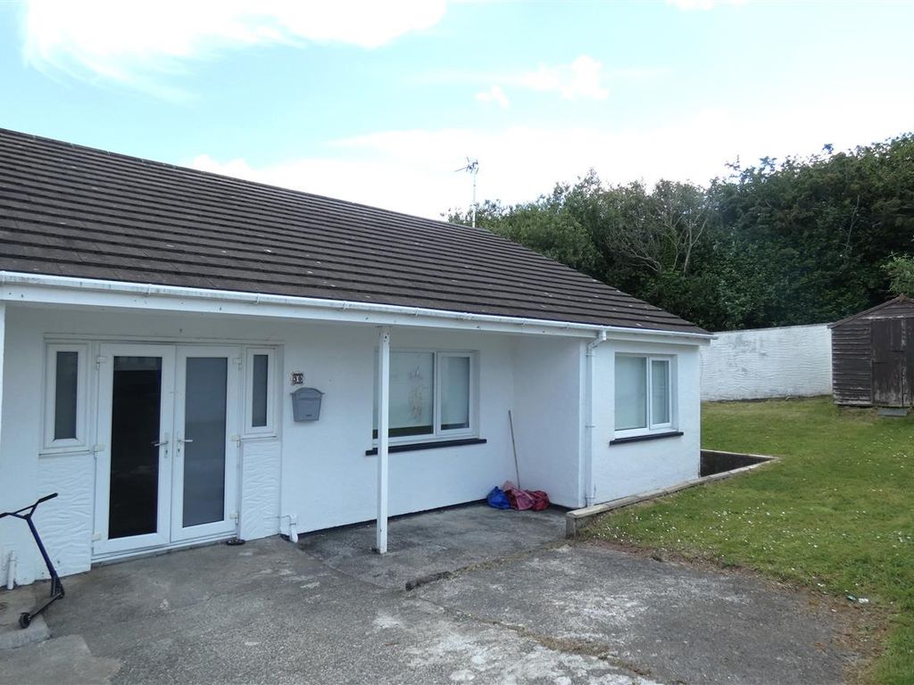 3 bed semidetached house for sale in Neyland Heights, Neyland, Milford