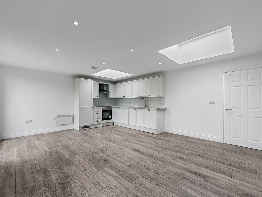 New home, 1 bed flat for sale in Springfield Road, Chelmsford CM2, £