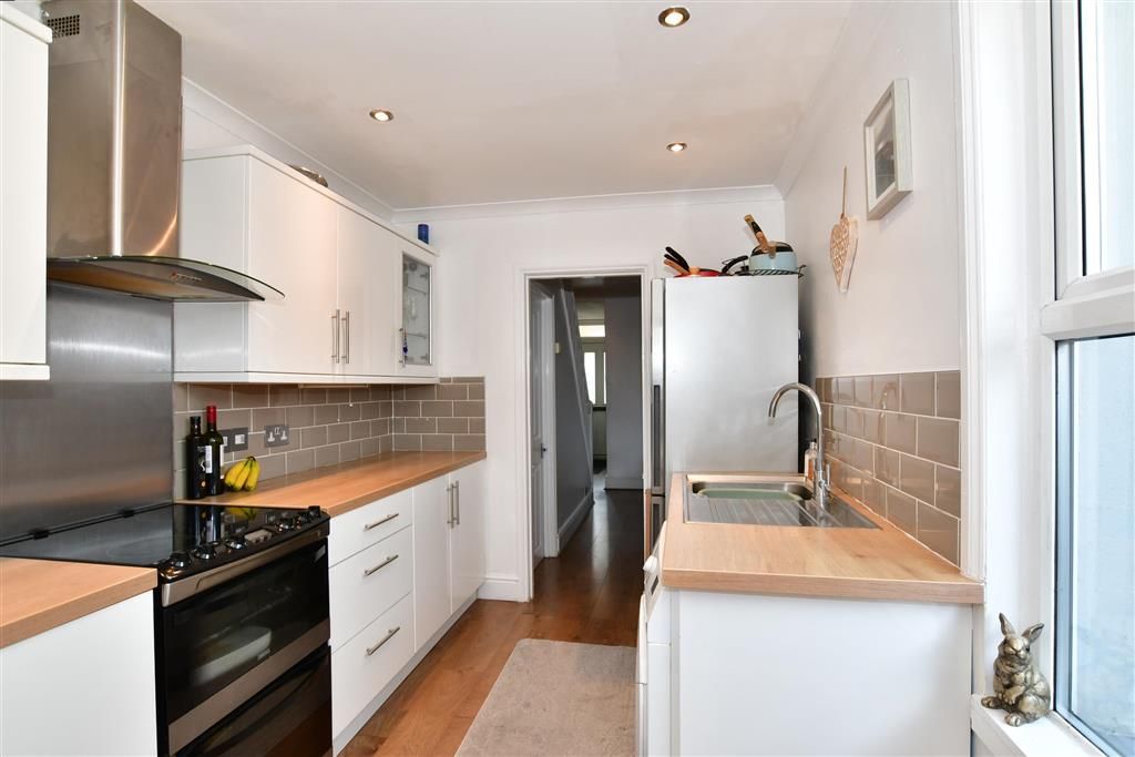 3 bed end terrace house for sale in Wyndham Road, Chatham, Kent ME4