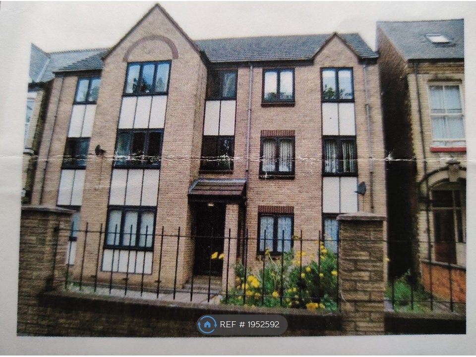 2 bed flat to rent in Beverley Road, Hull HU5, £500 pcm Zoopla