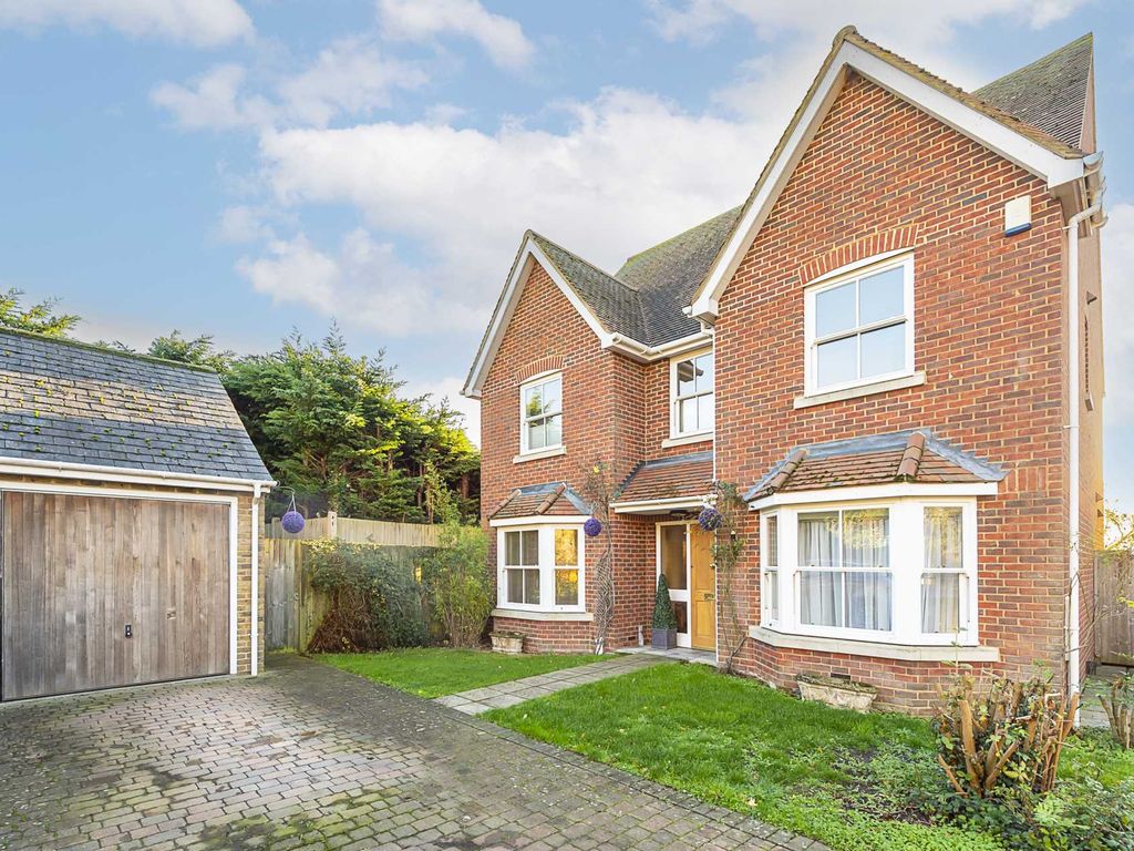 4 bed detached house for sale in The Mill, Wilstone, Tring HP23, £