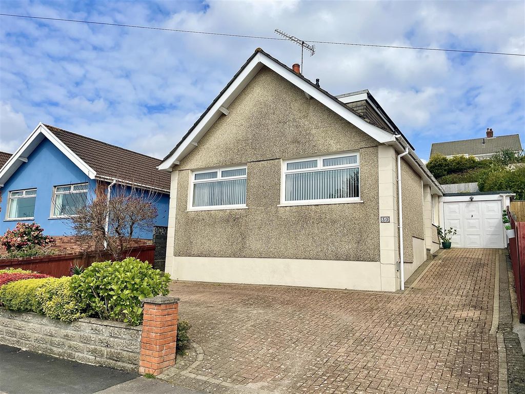 4 bed detached bungalow for sale in Gellifawr Road, Morriston, Swansea