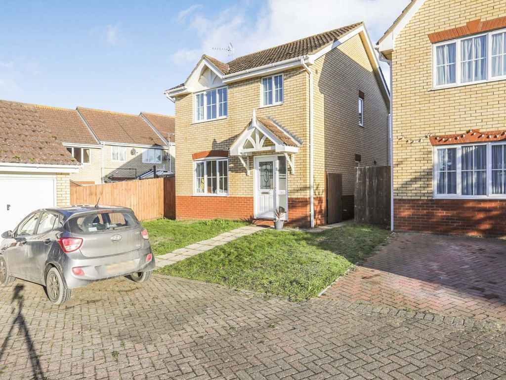 3 bed detached house for sale in St. Agnes Way, Kesgrave, Ipswich IP5