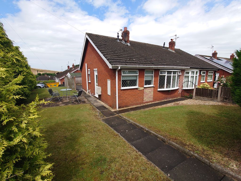 2 bed semidetached bungalow for sale in Brieryhurst Road, Kidsgrove