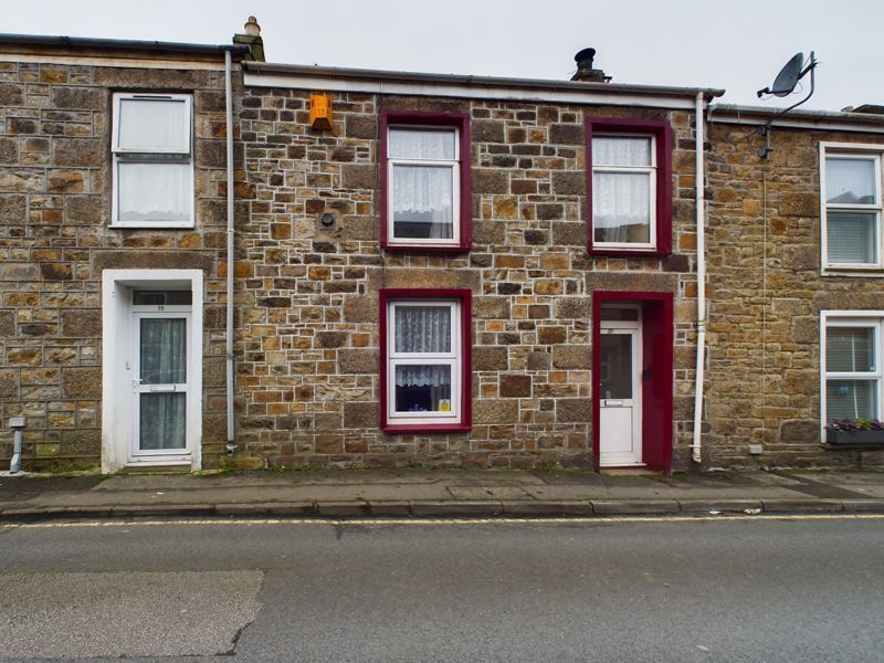 2 bed terraced house for sale in Moor Street, Camborne Chain Free