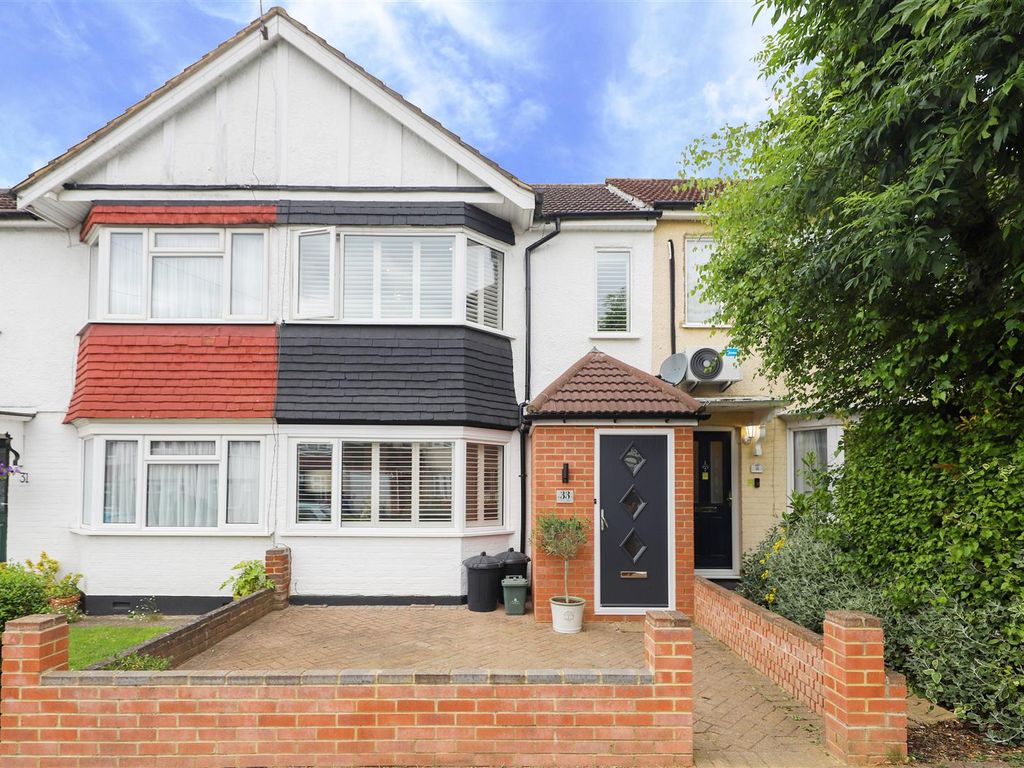 2 bed terraced house for sale in Dawlish Drive, Ruislip HA4, £550,000