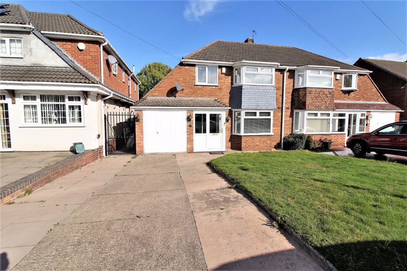 3 bed semidetached house for sale in Cranbourne Avenue, Ettingshall