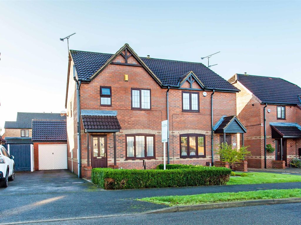 3 bed semidetached house for sale in Horsehead Lane, Bolsover