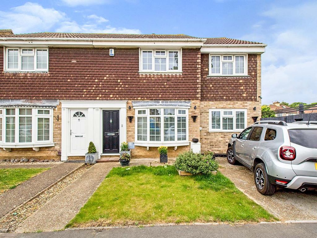 4 bed semidetached house for sale in The Marlowes, Dartford, Kent DA1