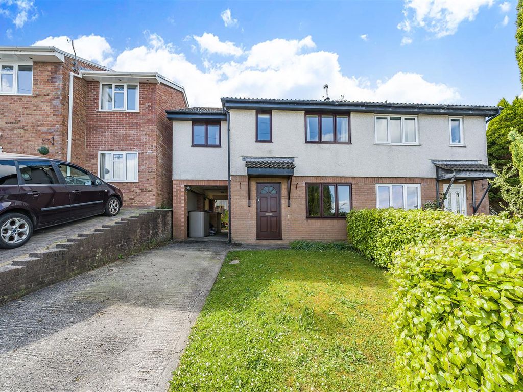 4 bed semidetached house for sale in Camrose Drive, Waunarlwydd