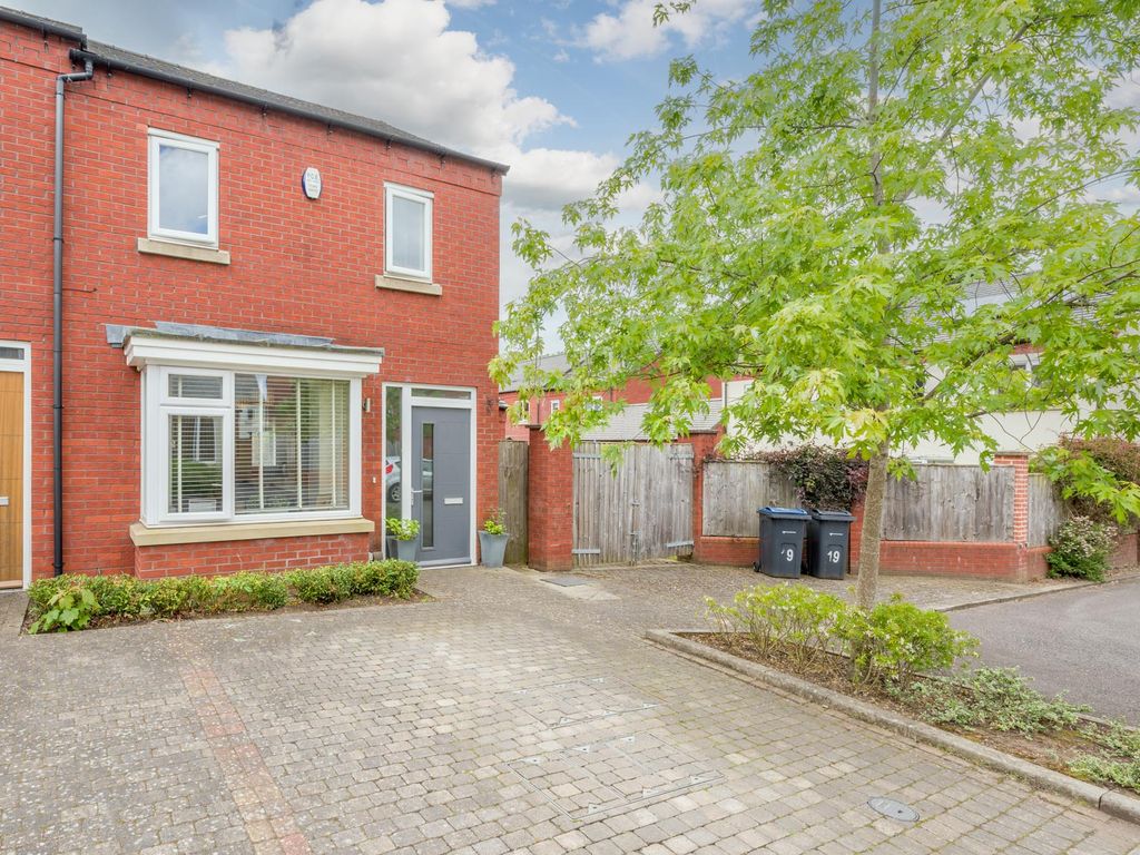 2 bed end terrace house for sale in Cofton Park Drive, Cofton Hackett