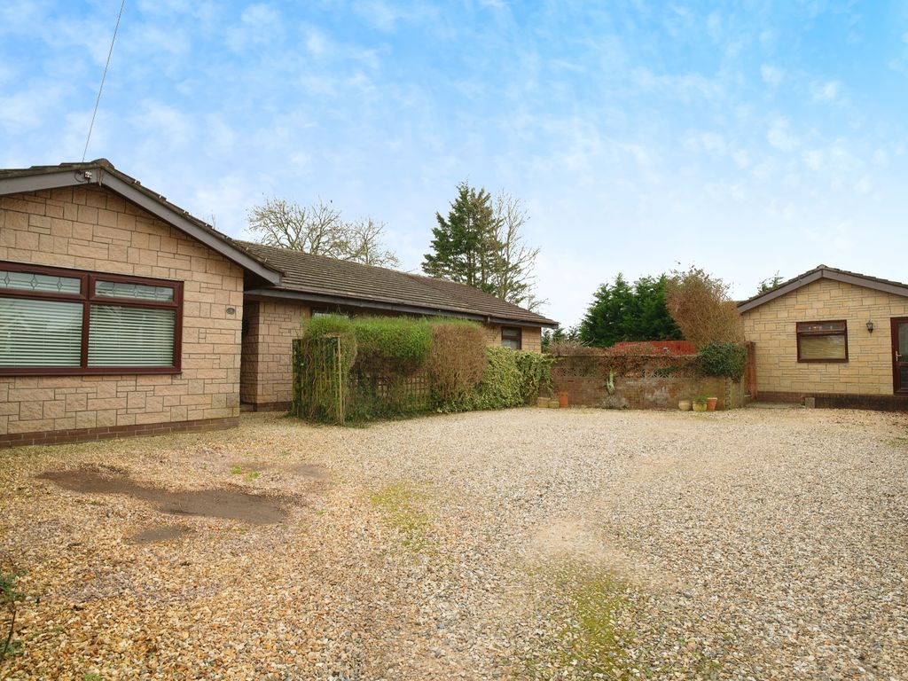4 bed detached bungalow for sale in Whitethorn Way, Marshfield, Cardiff