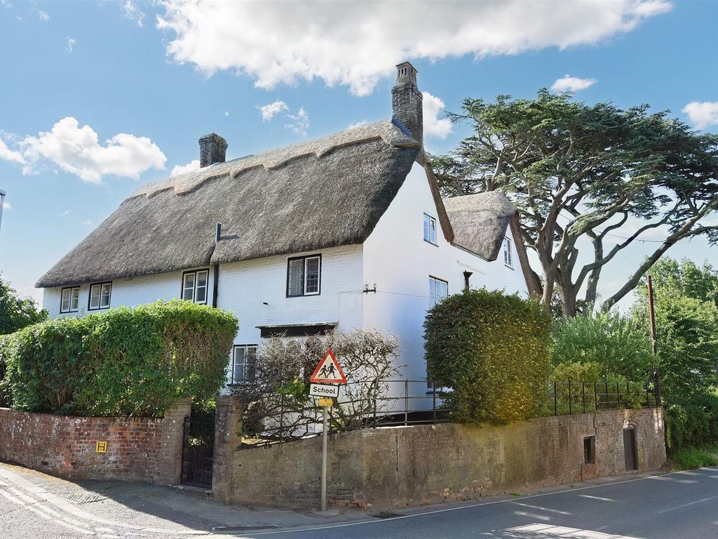 7 bed detached house for sale in Bridge Street, Sturminster Newton DT10