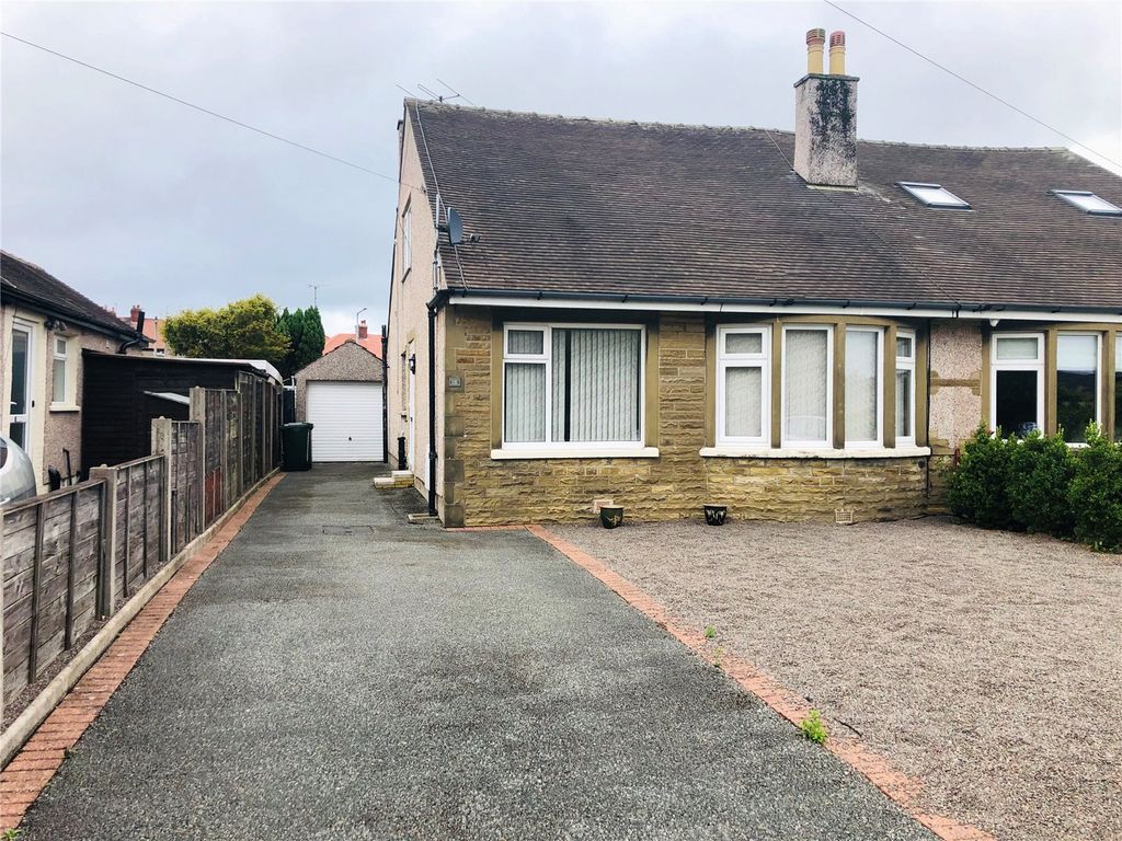 3 bed bungalow for sale in Garfield Drive, Morecambe LA4 Zoopla 3 bed bungalow for sale in Garfield Drive, Morecambe LA4 Zoopla