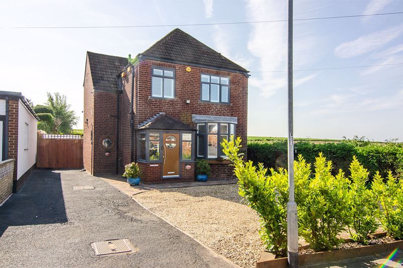 3 bed detached house for sale in Hospital Road, Hammerwich, Burntwood
