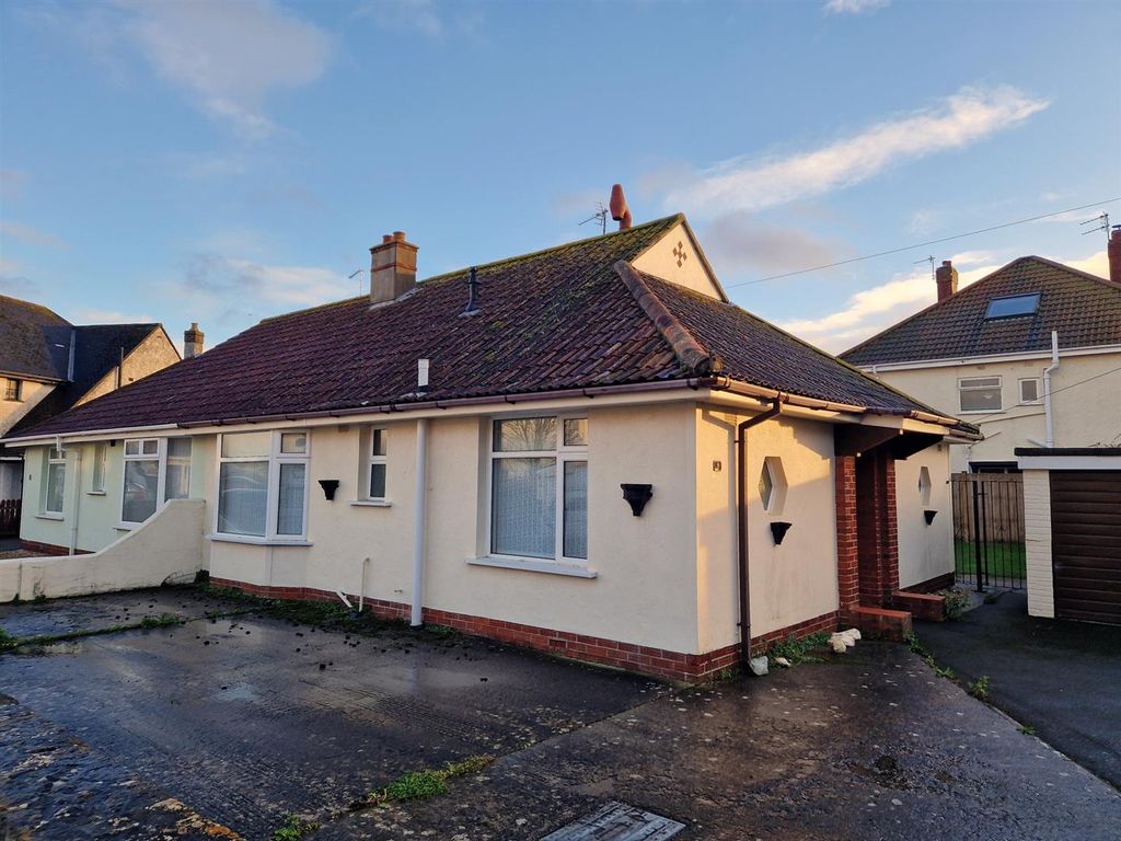 2 bed semidetached bungalow for sale in Ridgeway Avenue, WestonSuper