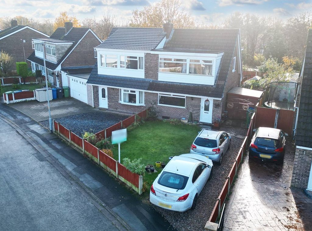 3 bed semidetached house for sale in Birdwell Drive, Great Sankey