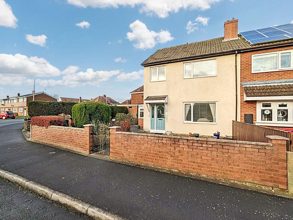 3 bed semidetached house for sale in High Barnes, Great Lumley