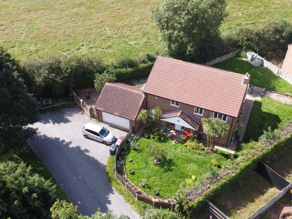 4 bed detached house for sale in Green Arbour Court, Thurcroft