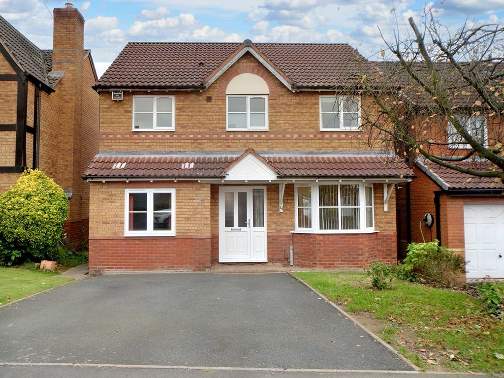 4 bed detached house for sale in Norwich Drive, Telford TF3, £275,000