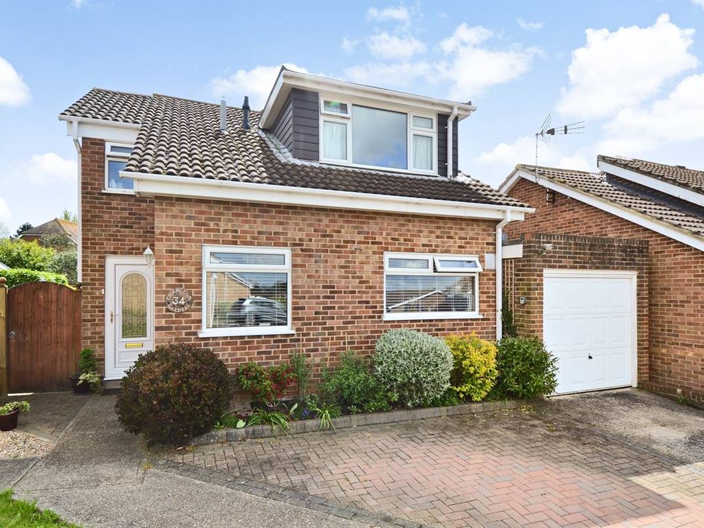 3 bed detached house for sale in Cranleigh Gardens, Whitstable CT5, £