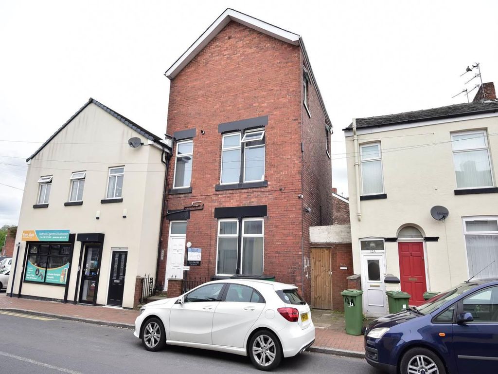 Room to rent in Walker Street, Denton, Manchester M34, £550 pcm Zoopla