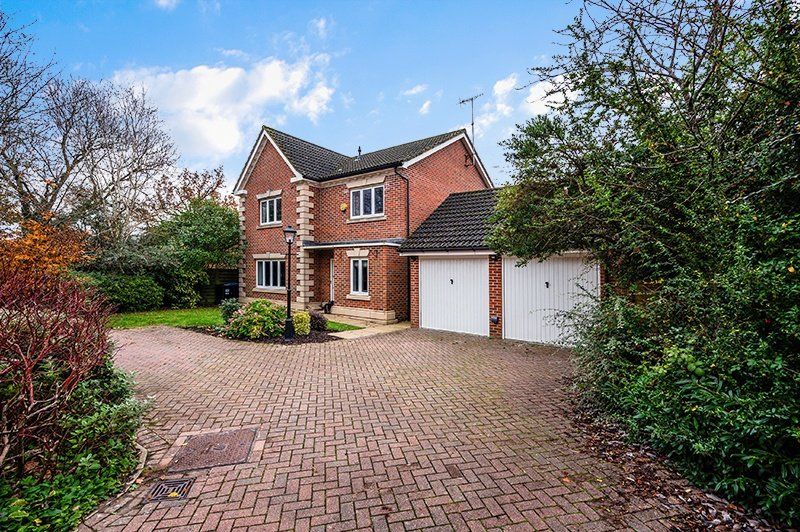 4 bed detached house for sale in The Hollies, Hurst Green, Oxted RH8, £