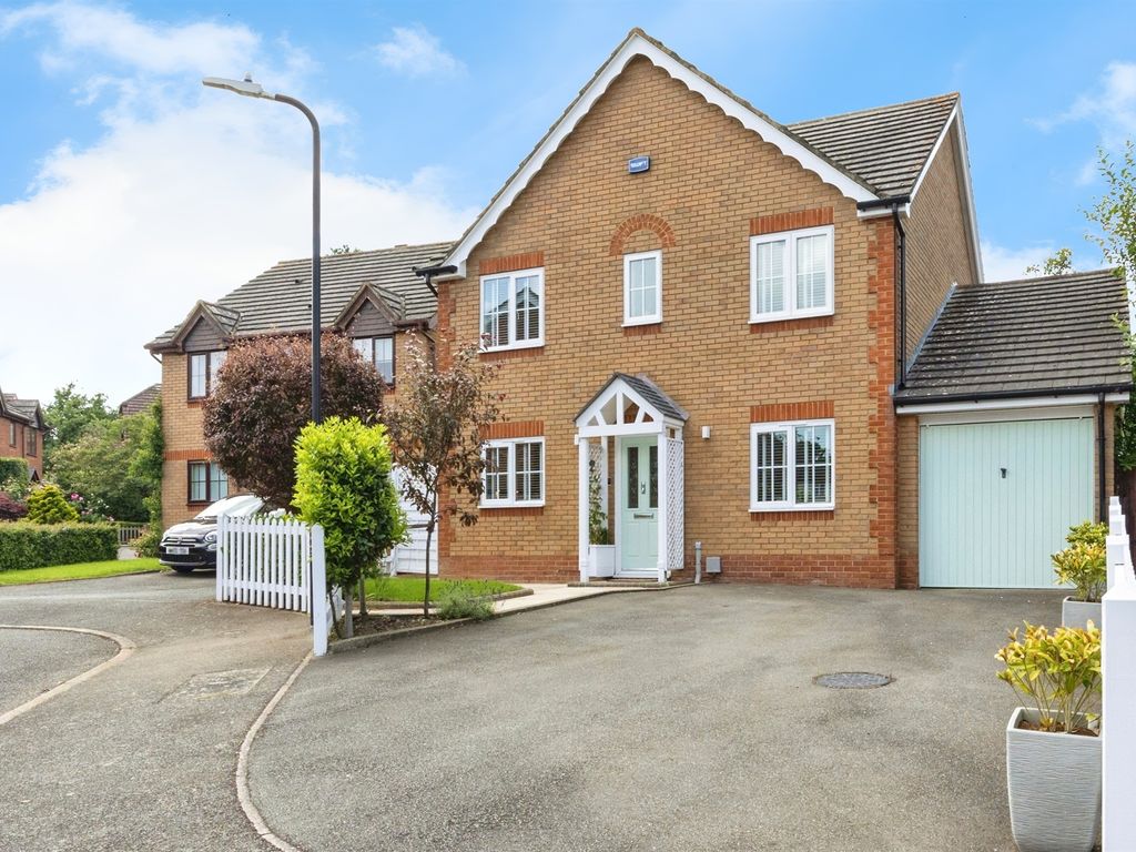 5 bed detached house for sale in Primrose Drive, Kingsnorth, Ashford