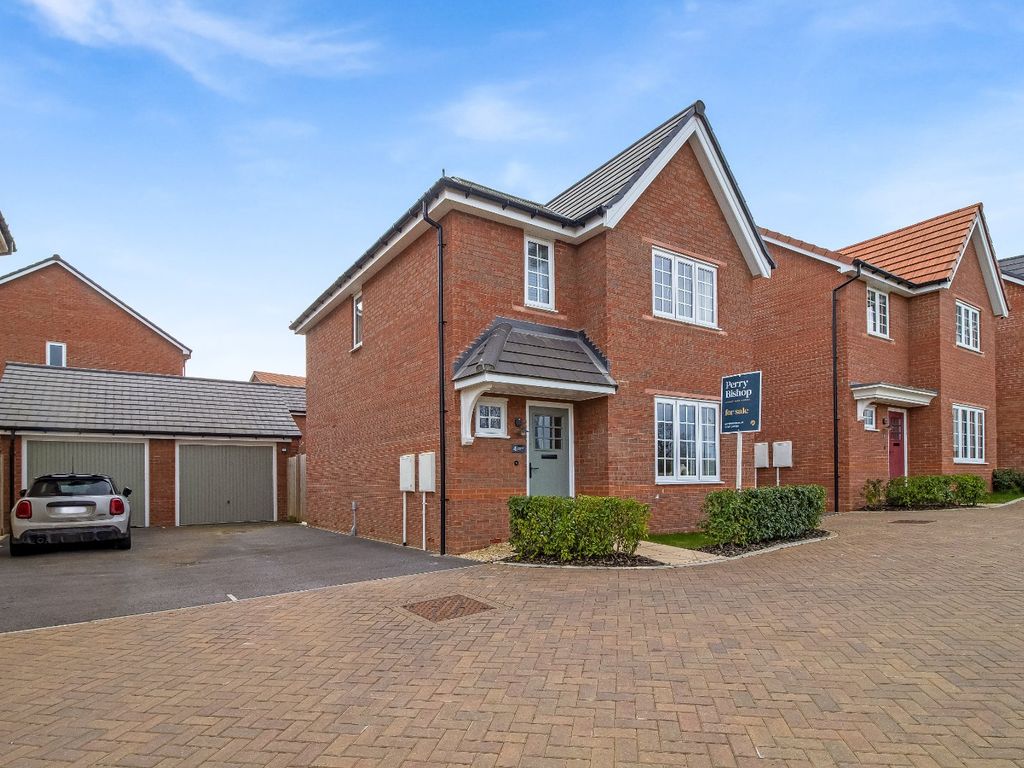 3 bed detached house for sale in Proctor Way, Faringdon, Oxfordshire