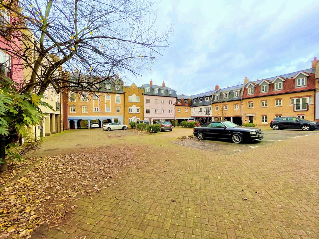 1 bed flat for sale in Roche Close, Rochford SS4 Zoopla