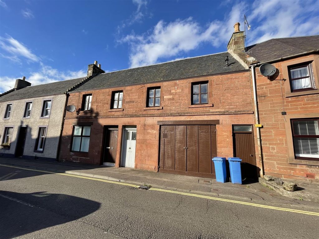 4 bed terraced house for sale in Hecklers Wynd, High Street