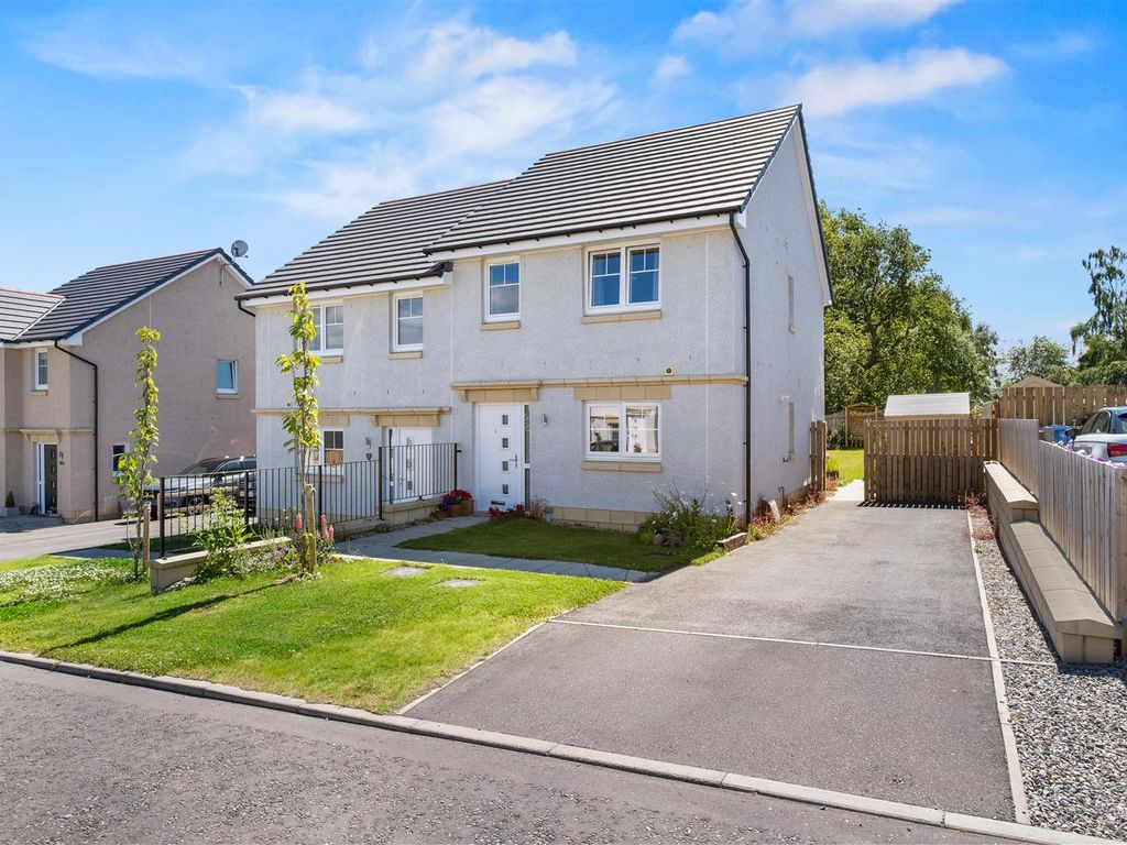 3 bed property for sale in Macrae Park, Muir Of Ord IV6 Zoopla