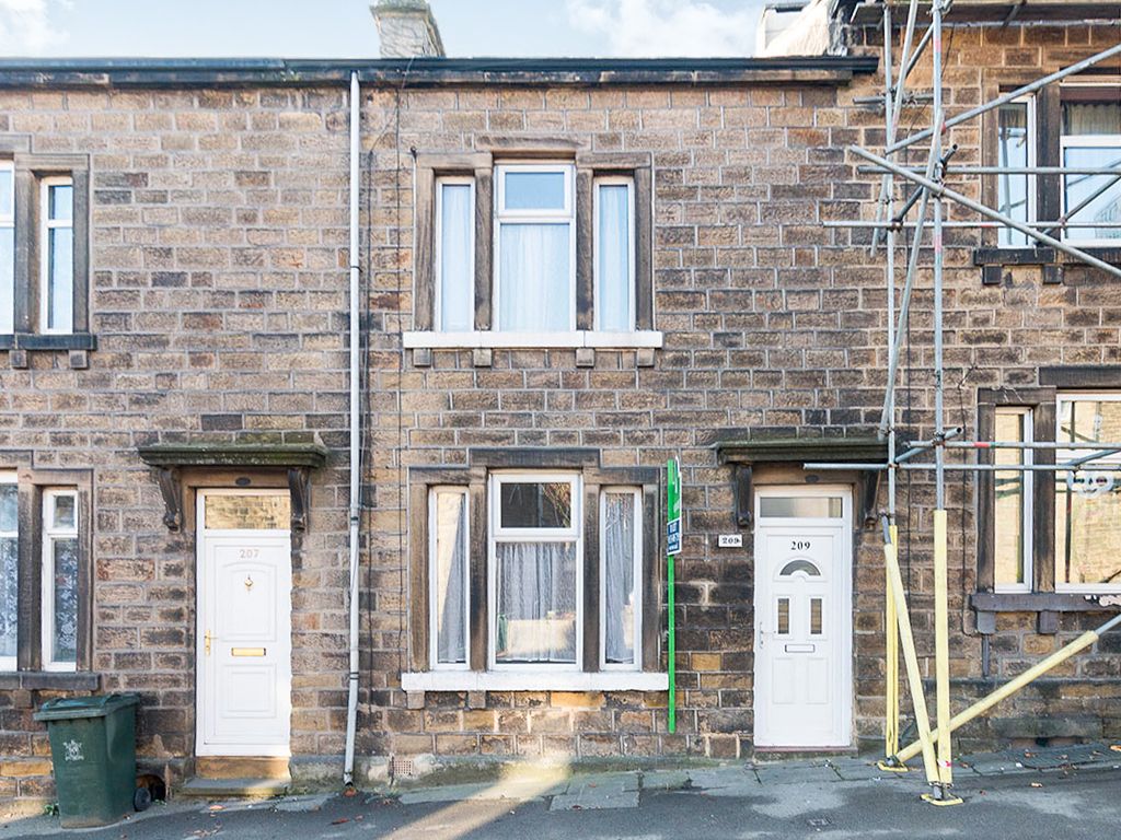 3 bed terraced house to rent in West Lane, Keighley, West Yorkshire