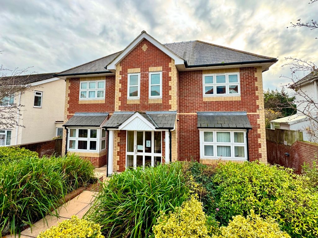 2 bed flat for sale in Rabling Road, Swanage BH19, £355,000 Zoopla