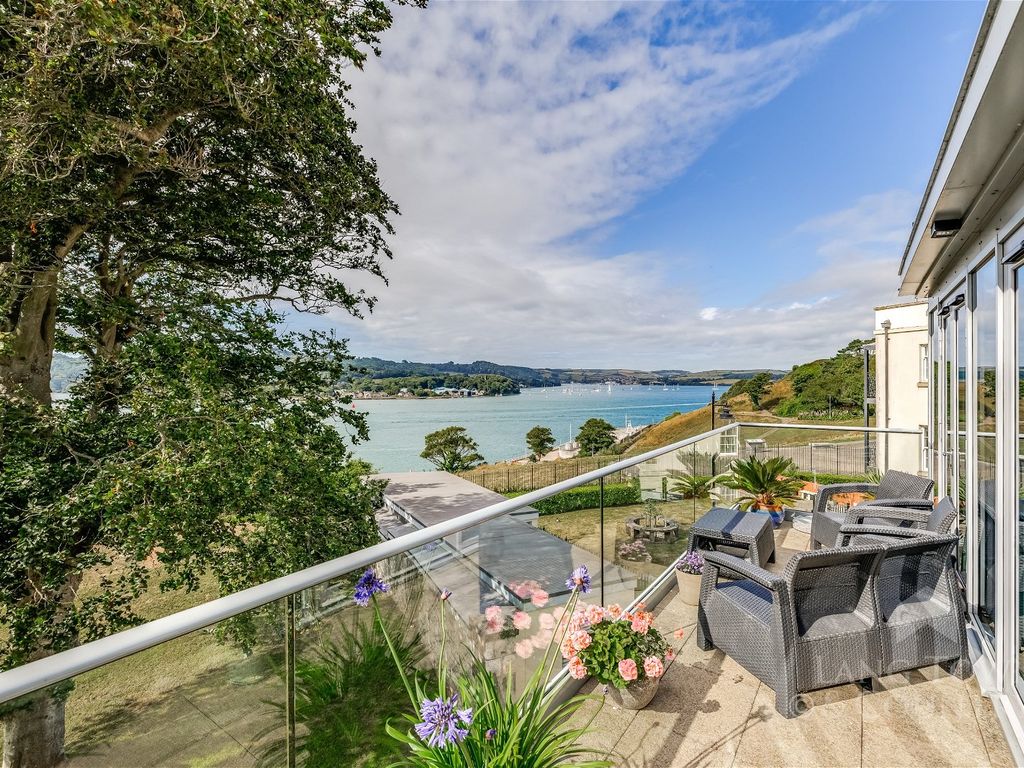 3 bed flat for sale in Maritime Square, Mount Wise, Plymouth. PL1 Zoopla