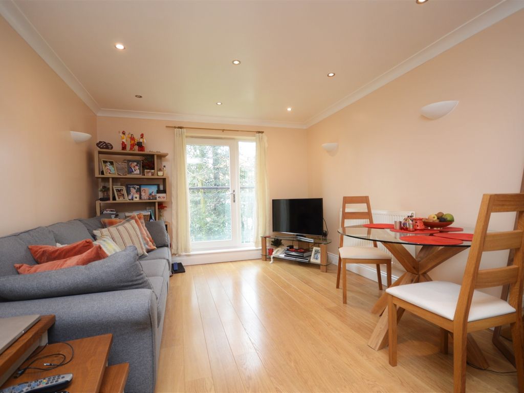 1 bed flat to rent in Westbourne Drive, London SE23 Zoopla