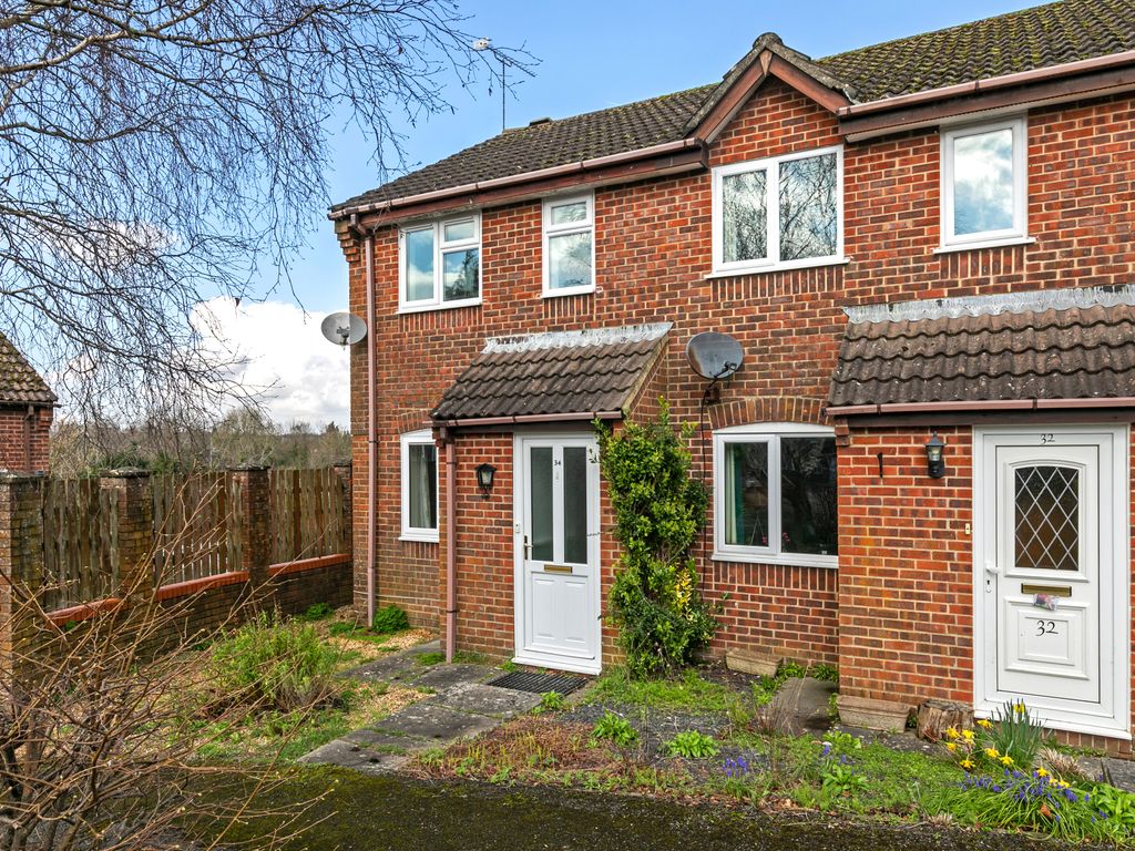 2 bed end terrace house to rent in Wesley Road, Kings Worthy