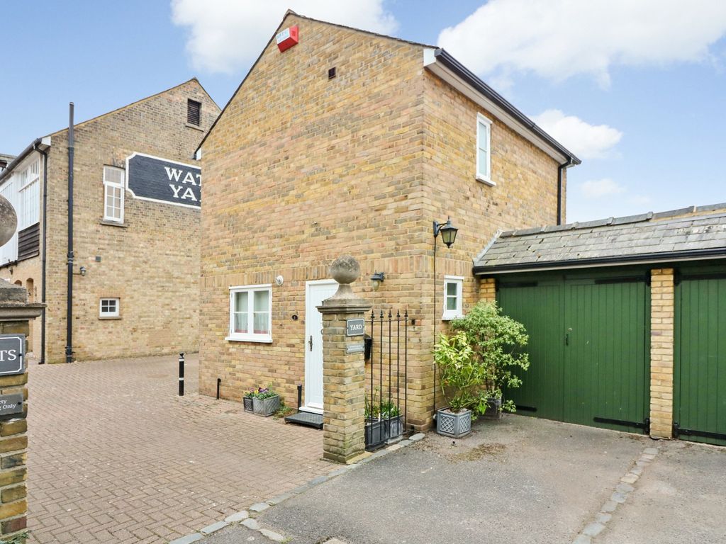 2 bed detached house for sale in Watts Yard, Sandwich CT13 Zoopla