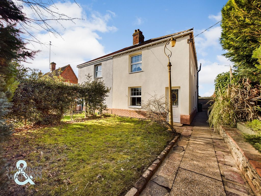3 bed semidetached house for sale in Lime Tree Avenue, Old Costessey