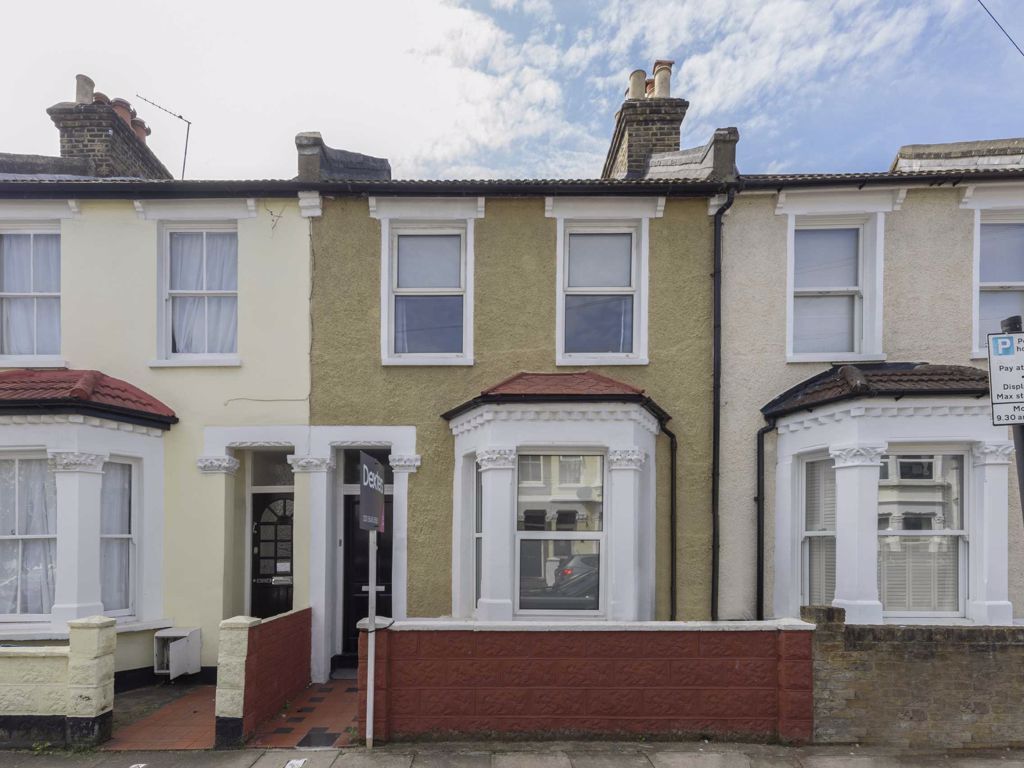 4 bed property to rent in Graveney Road, London SW17 Zoopla