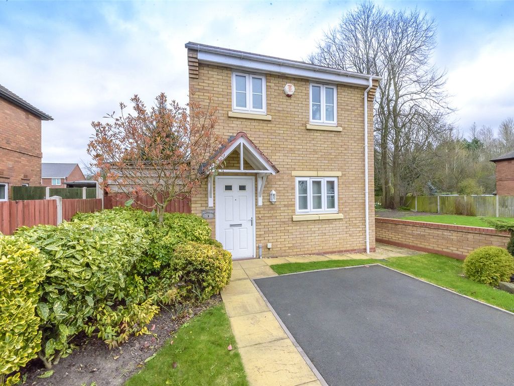 3 bed detached house to rent in Priory Way, St Telford