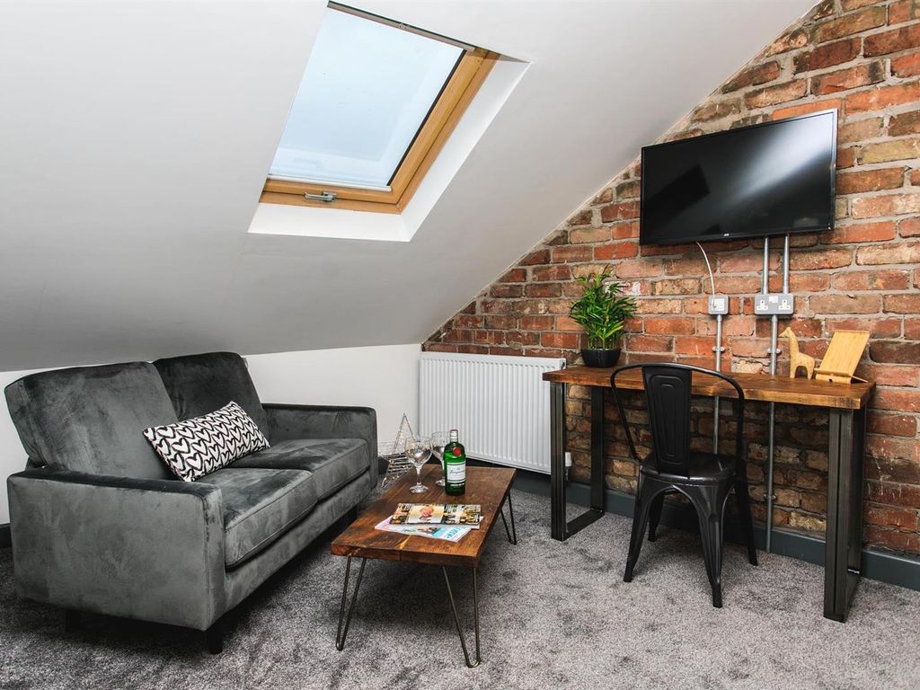 1 Bed Property To Rent In Paynes Lane Hillfields Coventry CV1 Zoopla