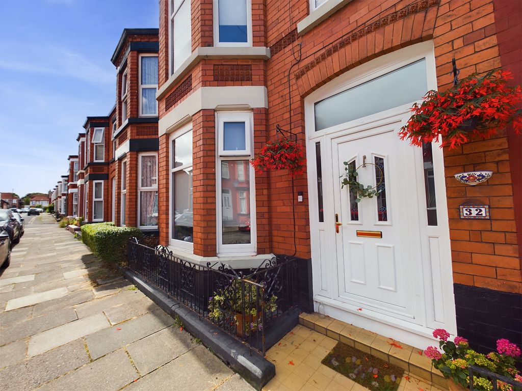 3 bed terraced house for sale in Lyttelton Road, Aigburth, Liverpool