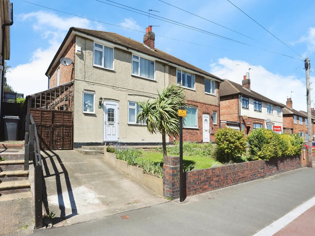 3 bed semidetached house for sale in Parker Drive, Leicester