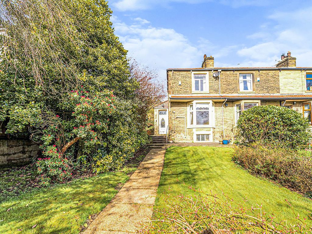 3 bed end terrace house for sale in Hollin Hill, Burnley, Lancashire