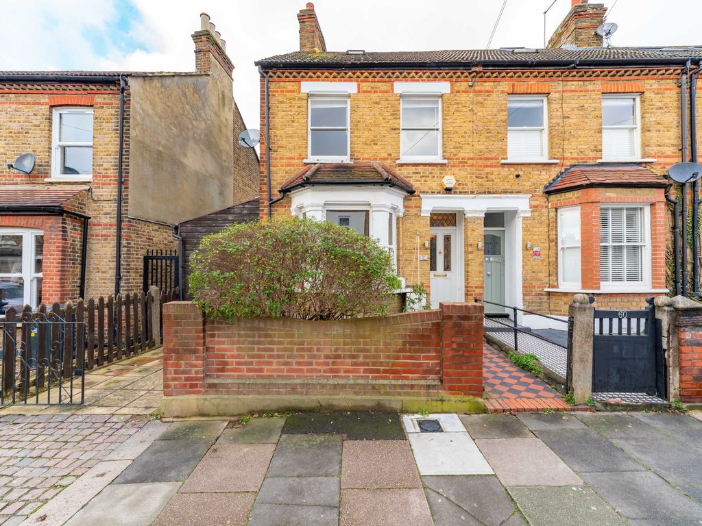 3 bed end terrace house for sale in Osterley Park View Road, London W7