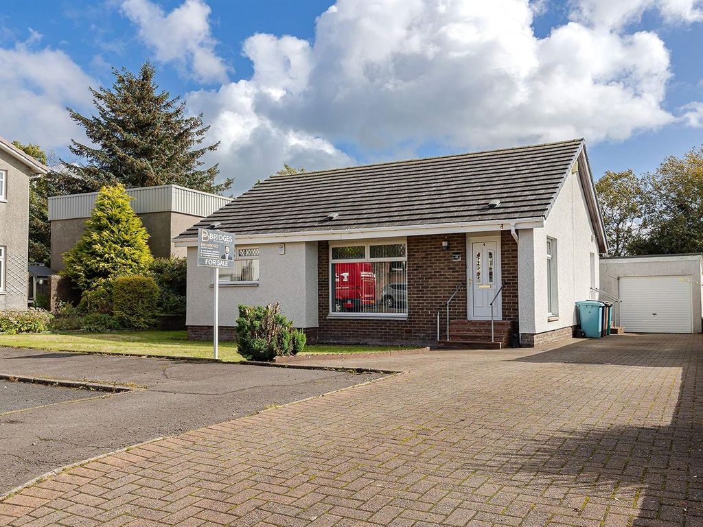3 bed detached bungalow for sale in Jamieson Gardens, Shotts ML7, £
