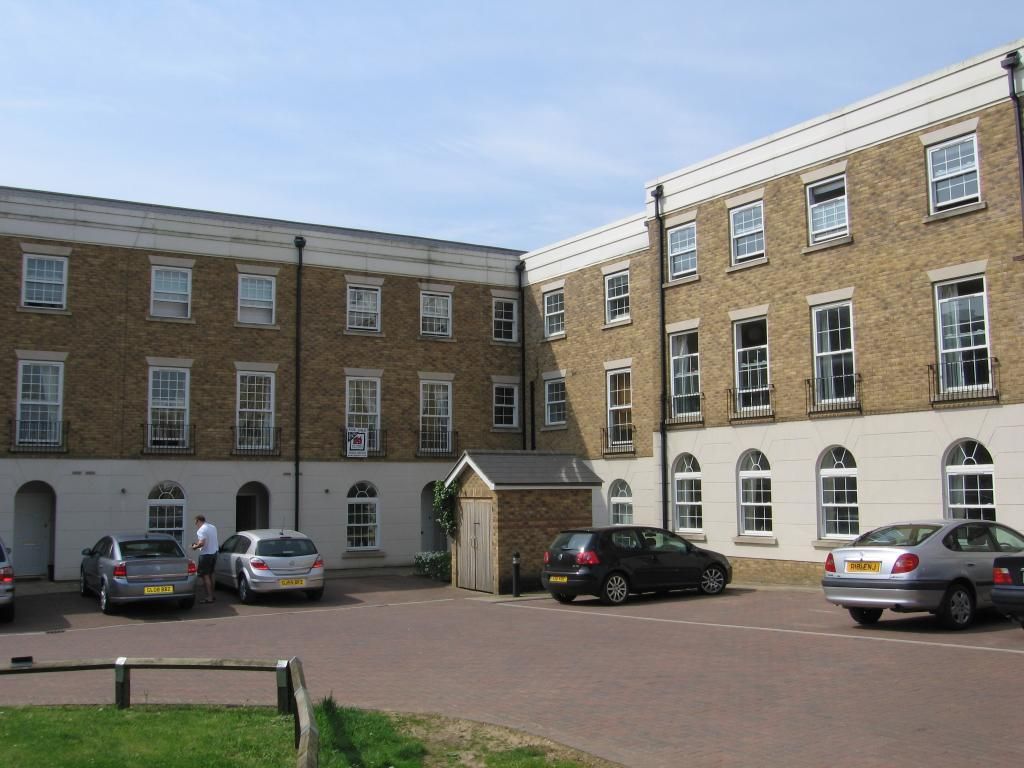 2 bed flat to rent in Marigold Way, Maidstone ME16 Zoopla