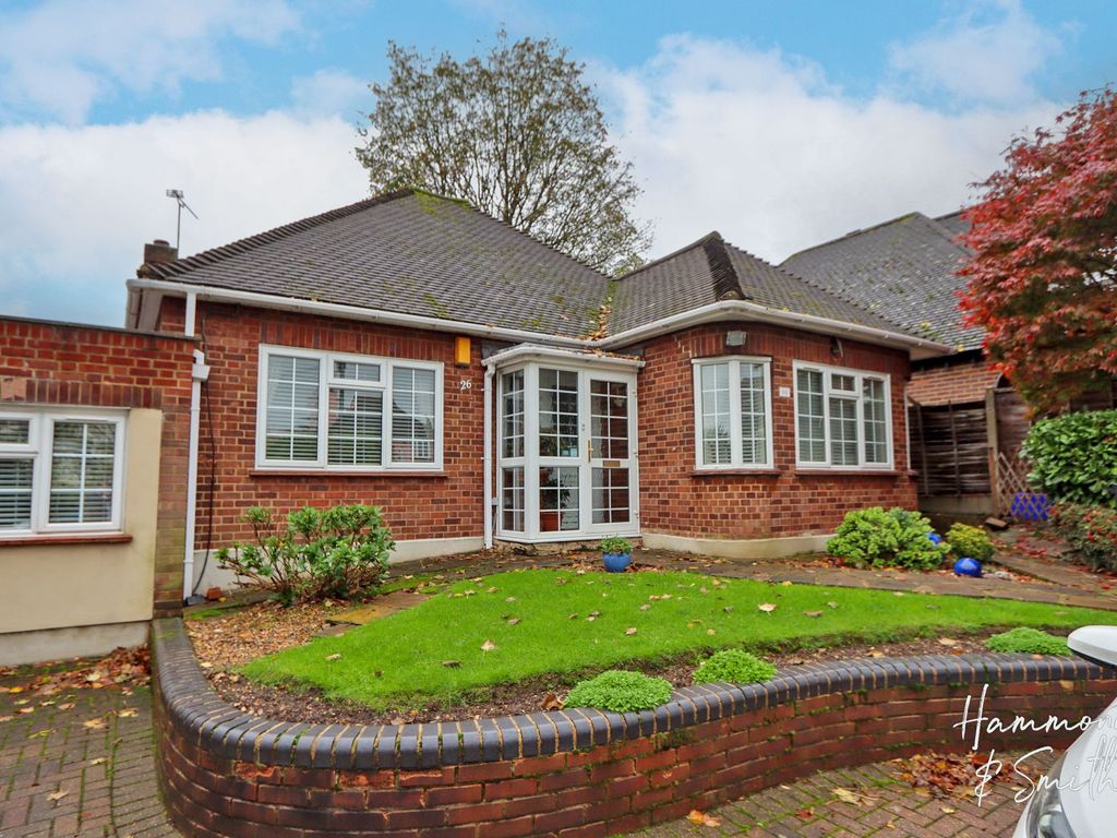 2 bed detached bungalow for sale in Palmerston Road, Buckhurst Hill IG9